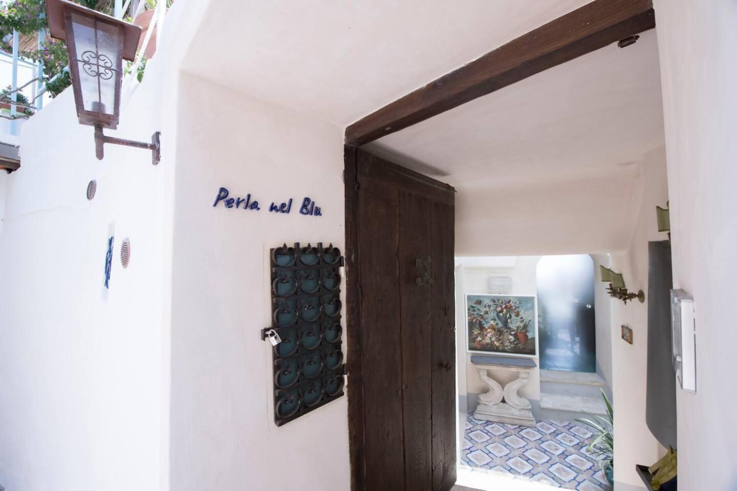 Perla Nel Blu Villa Affacciata Sul Mare กองกาเดมารีนี ภายนอก รูปภาพ